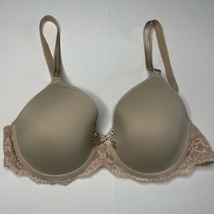 $78 Chantelle 32C Rive Gauche Full Coverage Smooth Bra Bow
